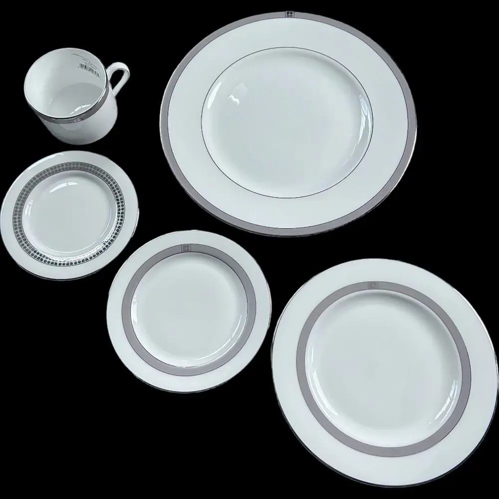 RARE NIB Kate Spade For Lenox  Noel Platinum 5 Piece Place Setting China Set